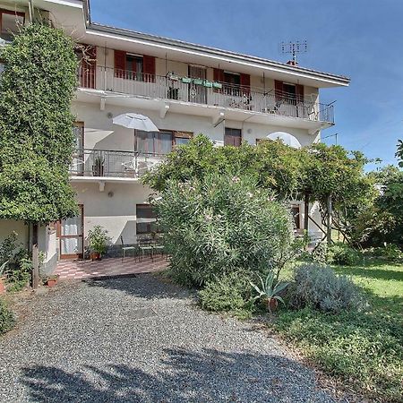 B&B Casa Passito パヴォーネ・カナヴェーゼ エクステリア 写真